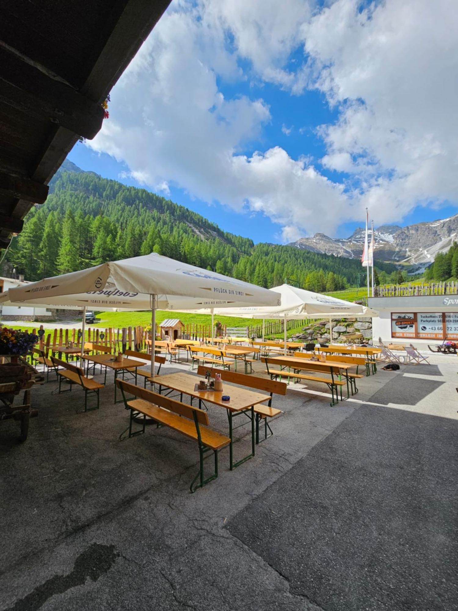 Schlickeralm Hotel Телфес им Щубай Екстериор снимка